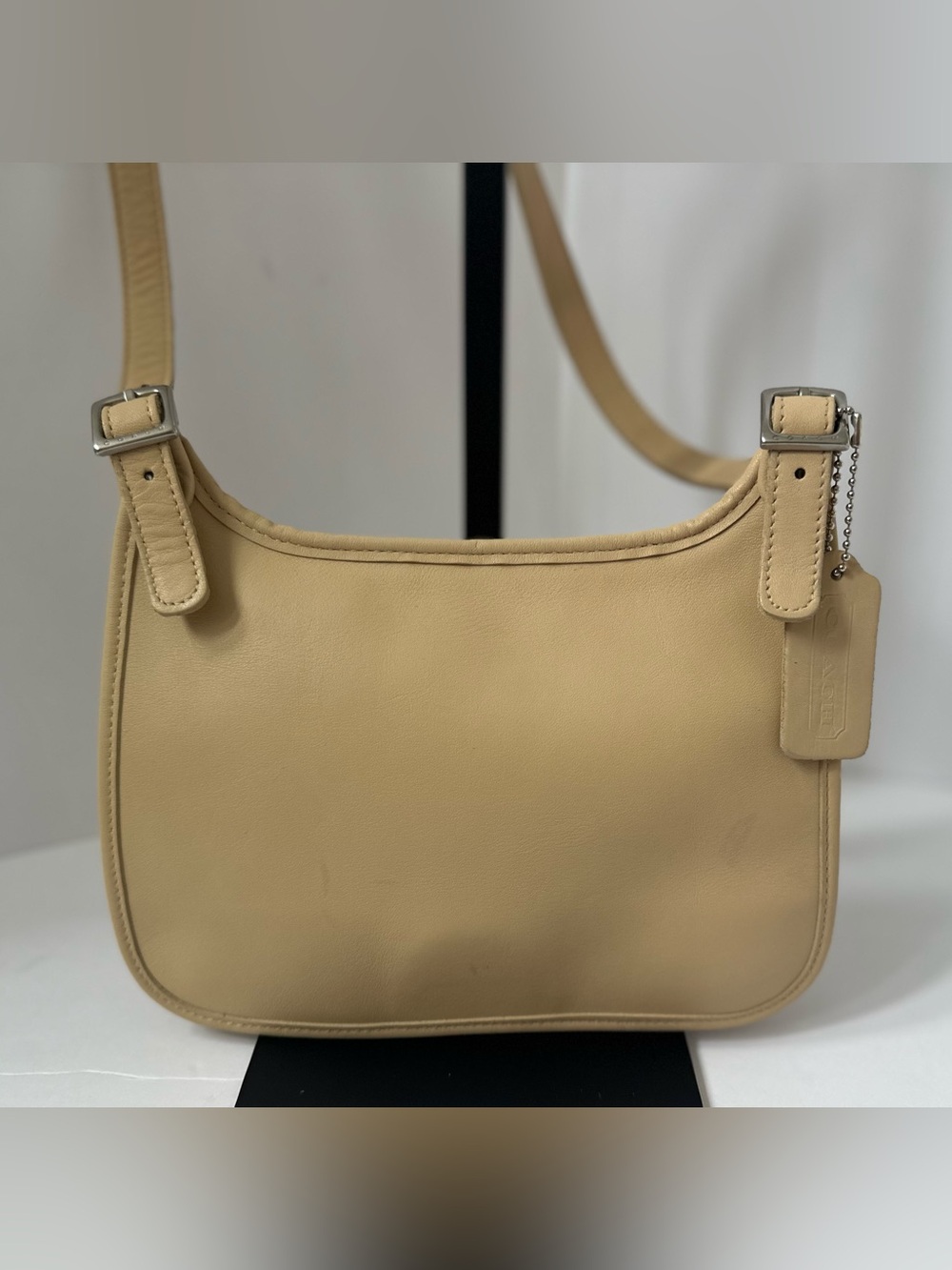 COACH Vintage Mini Hippie Crossbody 9142 RARE Lt. Tan 90’s Leather Nickel USA